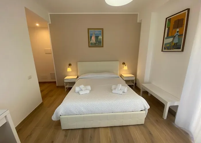 Casa Al Vicolo 2 Bed and Breakfast Ταορμίνα