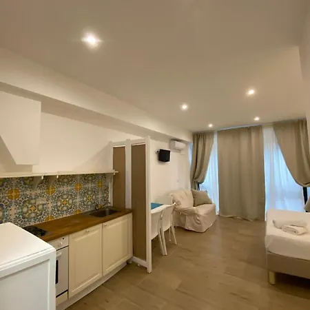 Casa Al Vicolo 2 4* تاورمينا