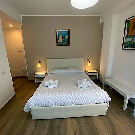 Casa Al Vicolo 2 住宿加早餐酒店 陶尔米纳