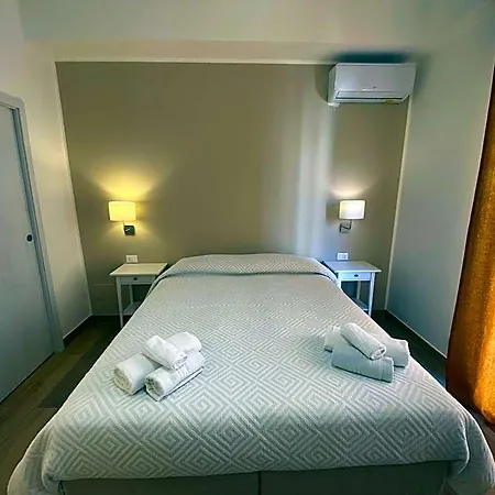 فندق مبيت وإفطار Casa Al Vicolo 2 4*